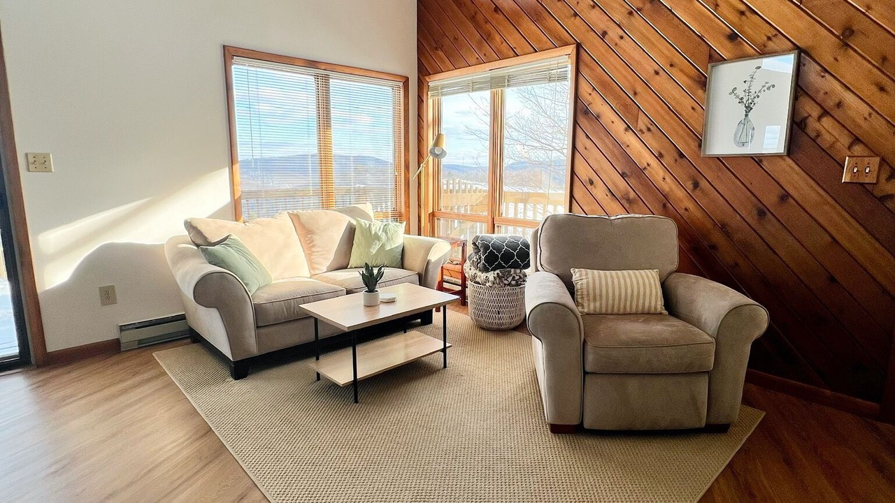 Photo of Livingroom in Galeton