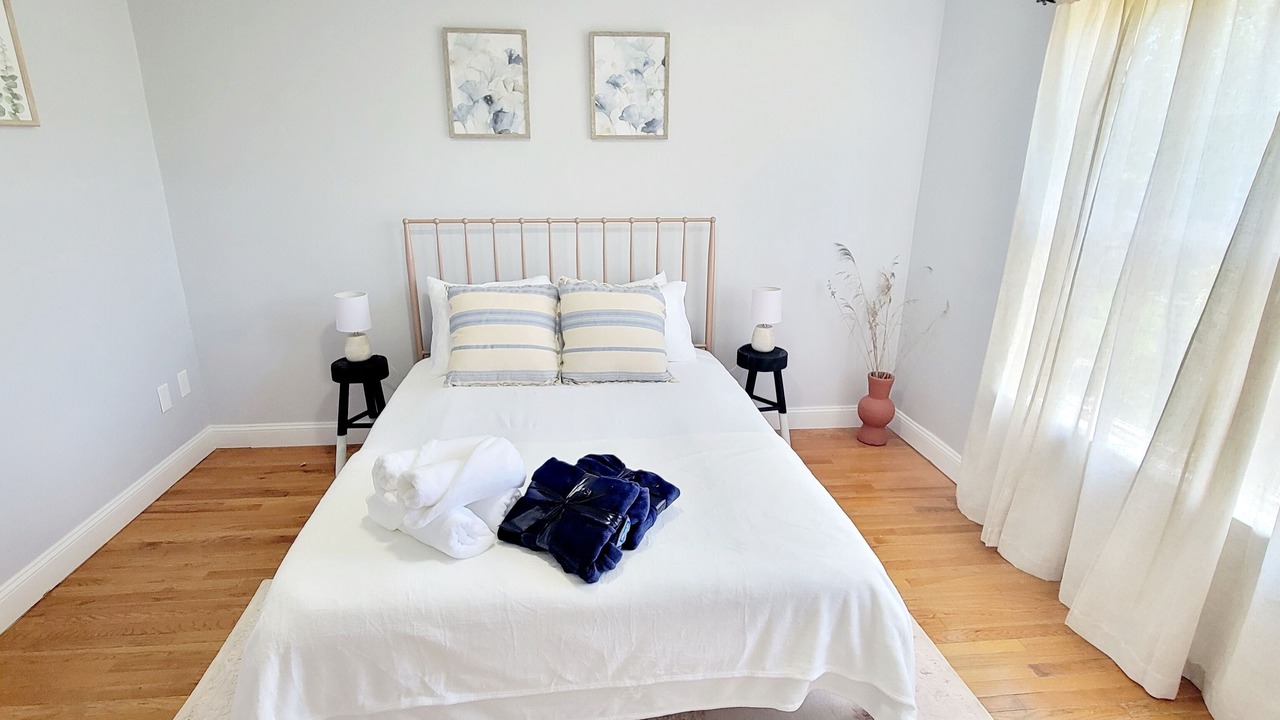 Photo of Bedroom in Long Branch