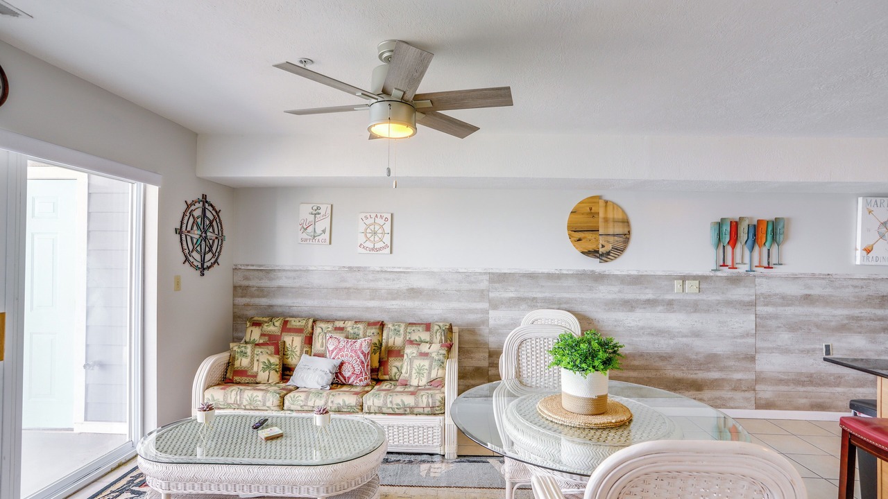 Photo of Livingroom in Put-in-Bay