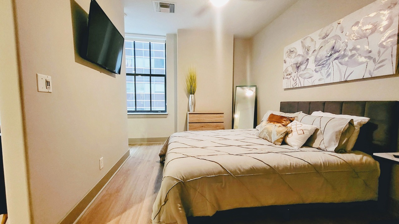 Photo of Bedroom in Downtown Baltimore