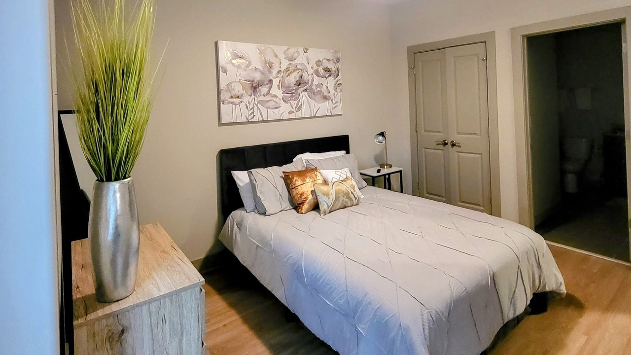 Photo of Bedroom in Downtown Baltimore