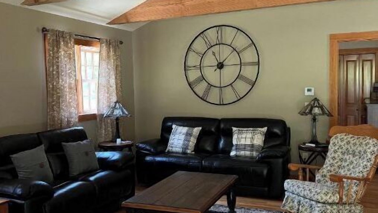 Photo of Livingroom in Lee