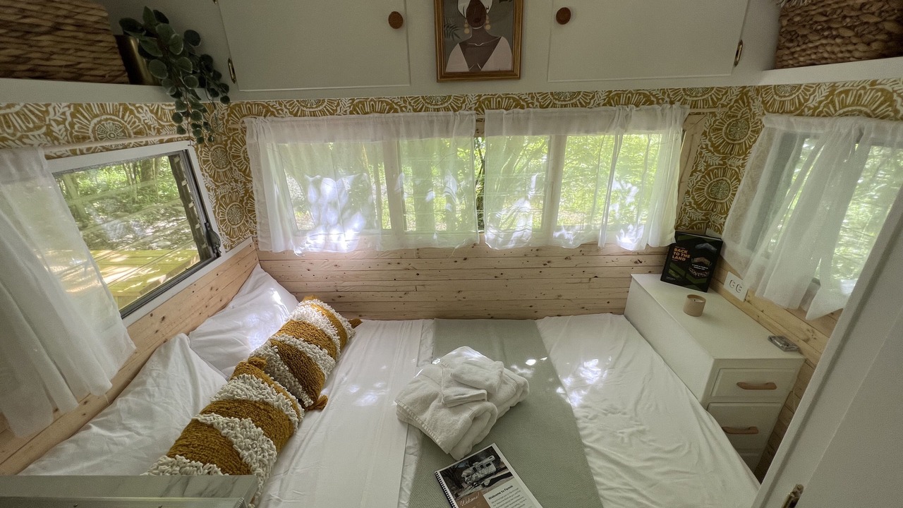 Photo of Bedroom in Parksville