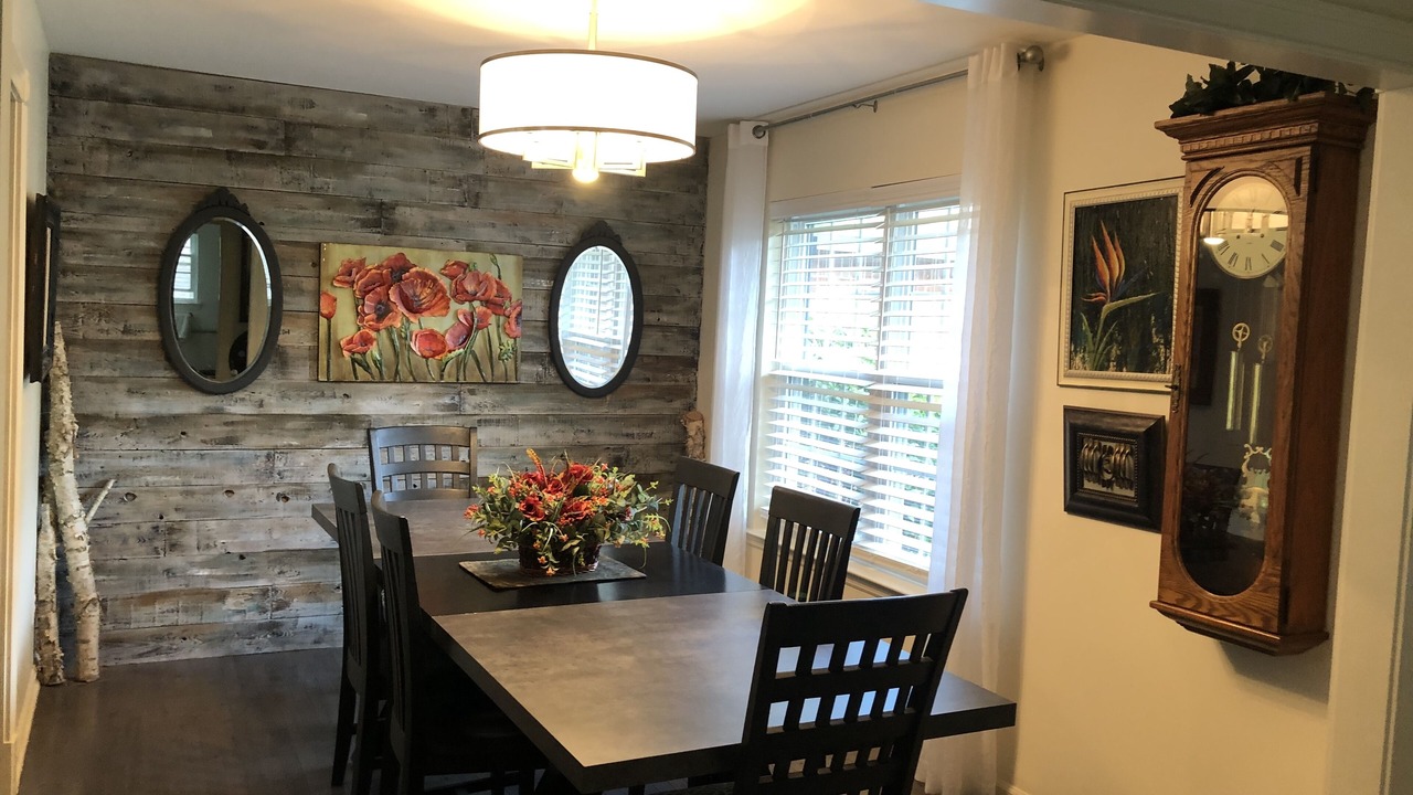 Photo of Livingroom in Collegedale