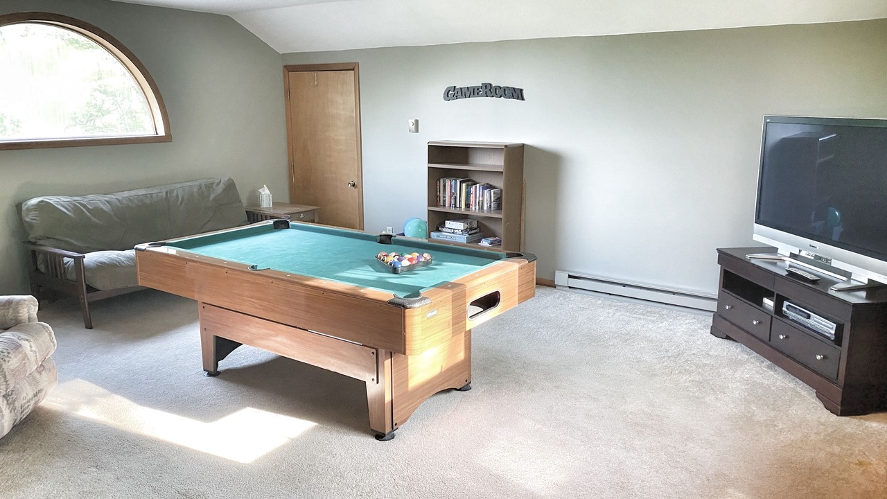 Photo of Bedroom in James Creek