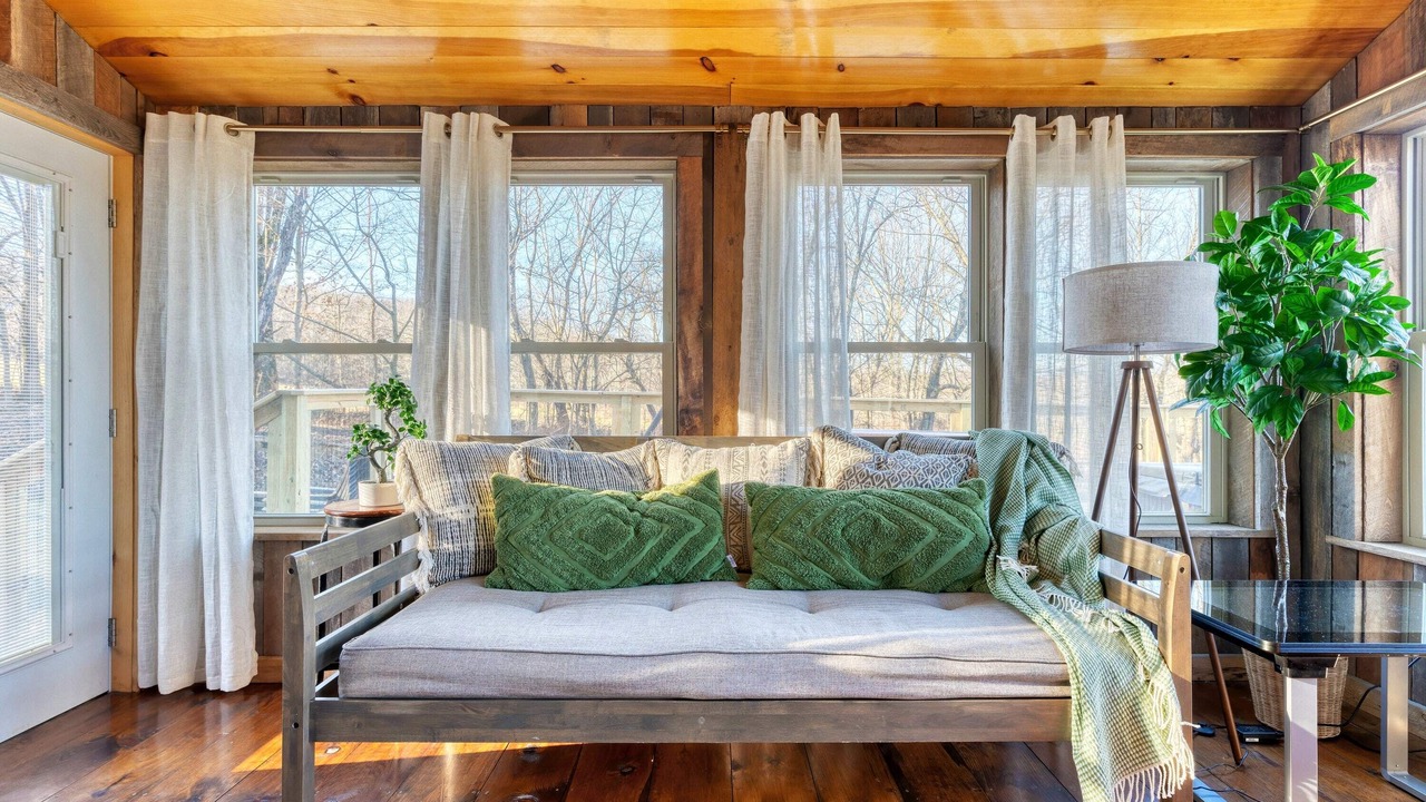 Photo of Livingroom in Sterling