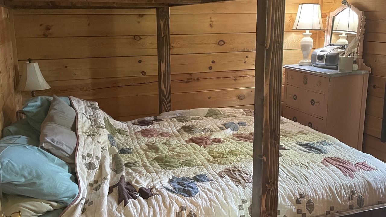 Photo of Bedroom in Galeton