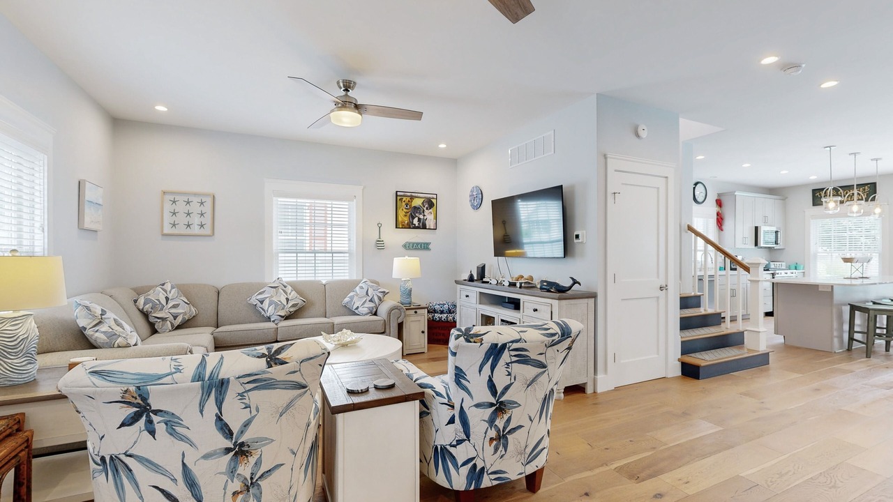 Photo of Livingroom in Country Club Estates