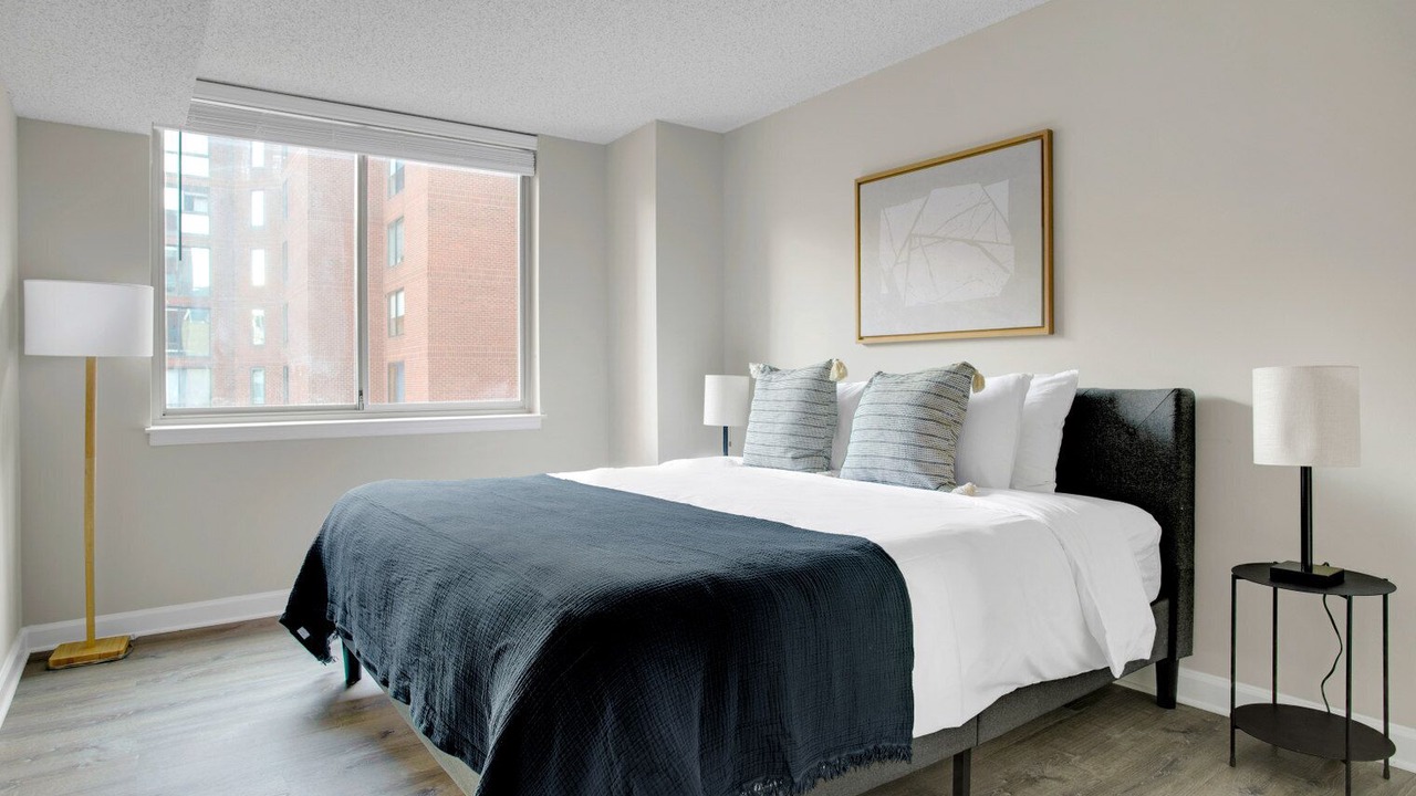 Photo of Bedroom in Connecticut Ave - K Street