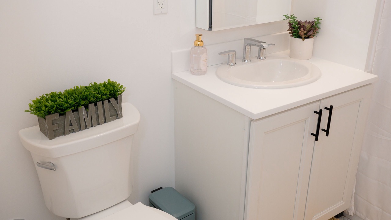 Photo of Bathroom in Newark