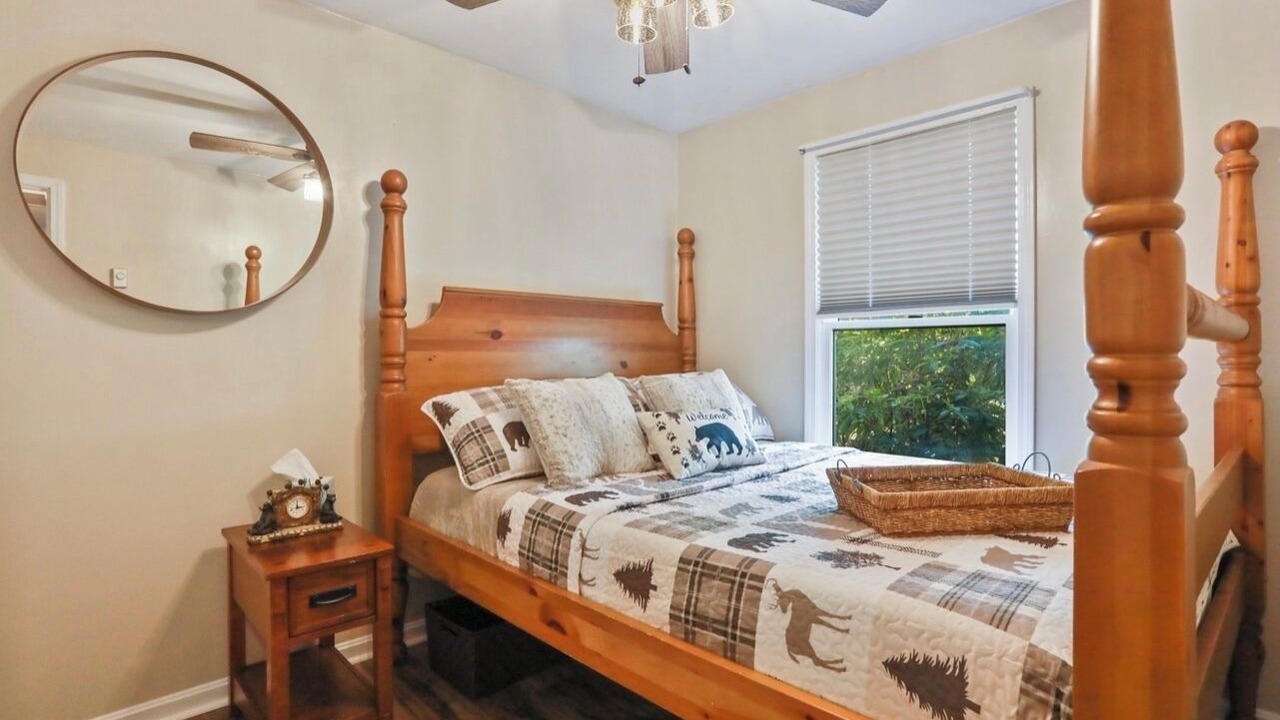 Photo of Bedroom in Points