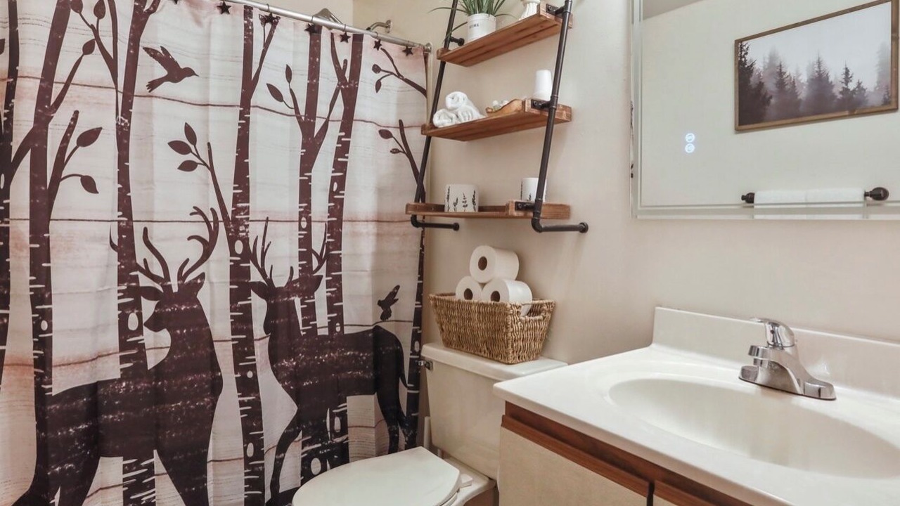 Photo of Bathroom in Points
