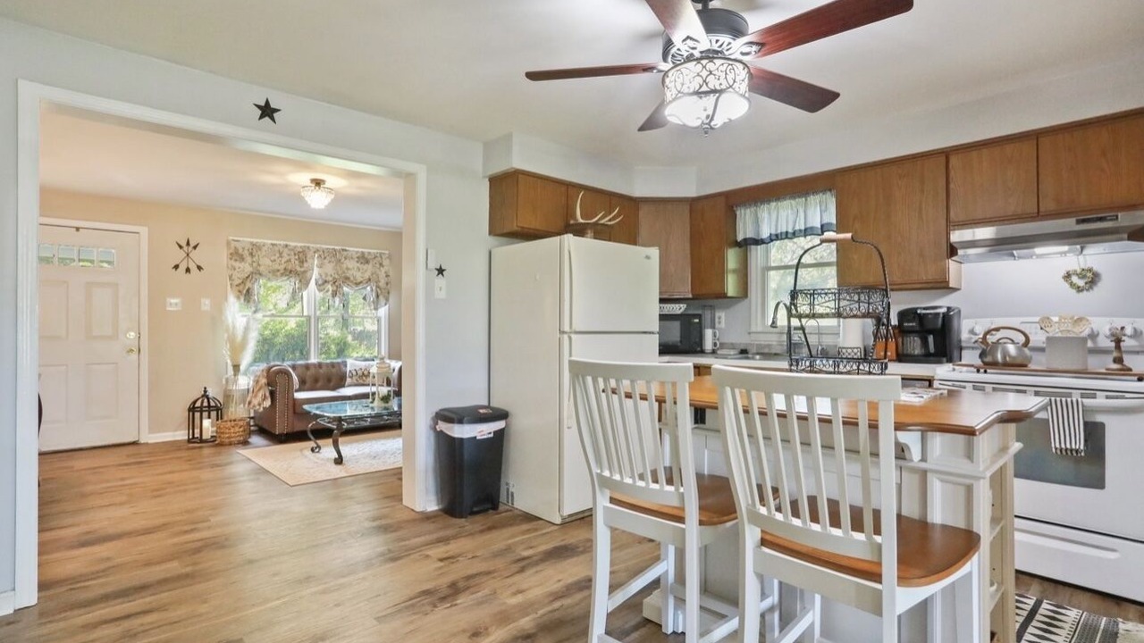 Photo of Kitchen in Points