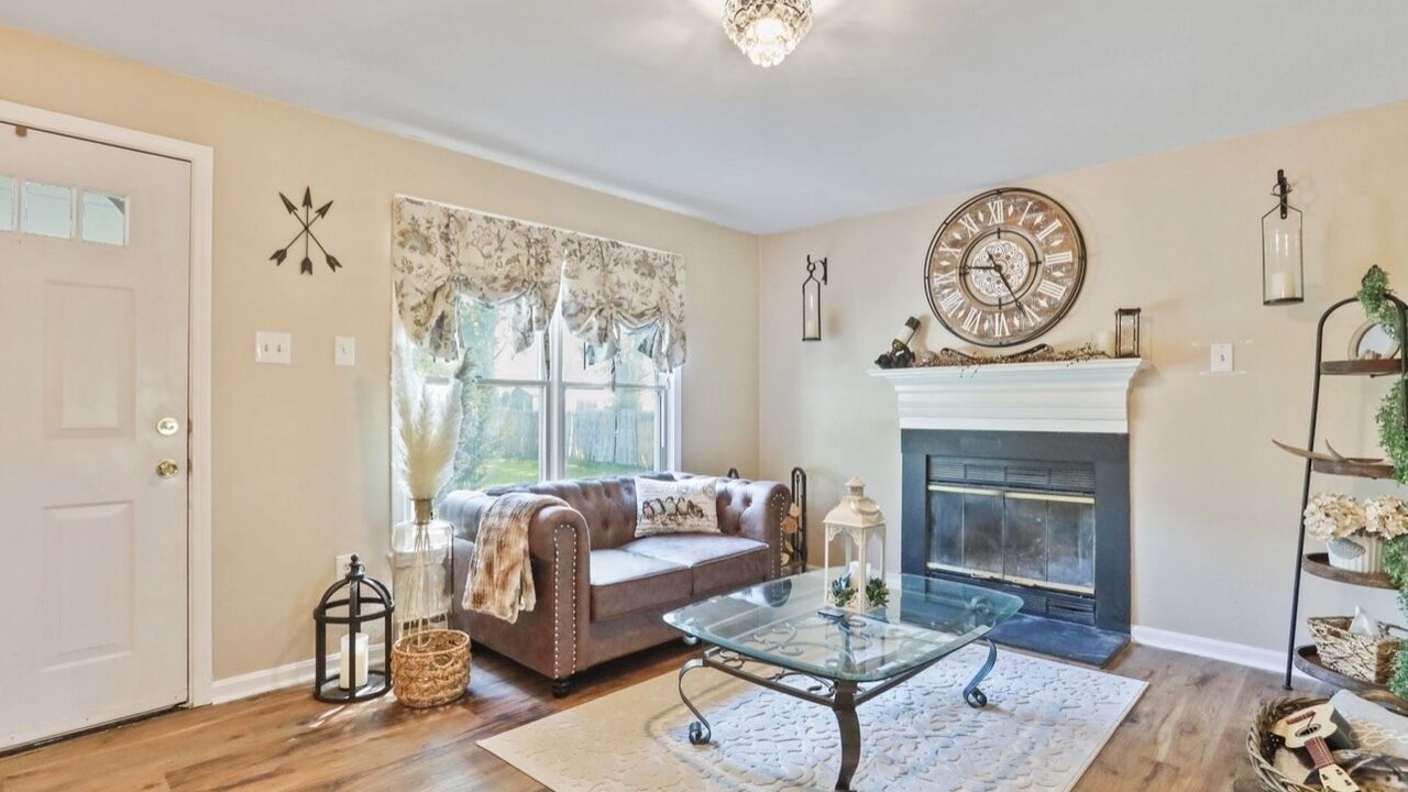 Photo of Livingroom in Points
