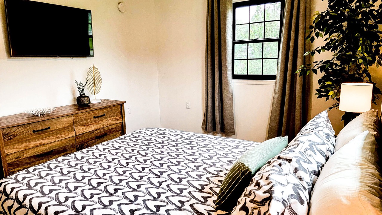 Photo of Bedroom in Rogers