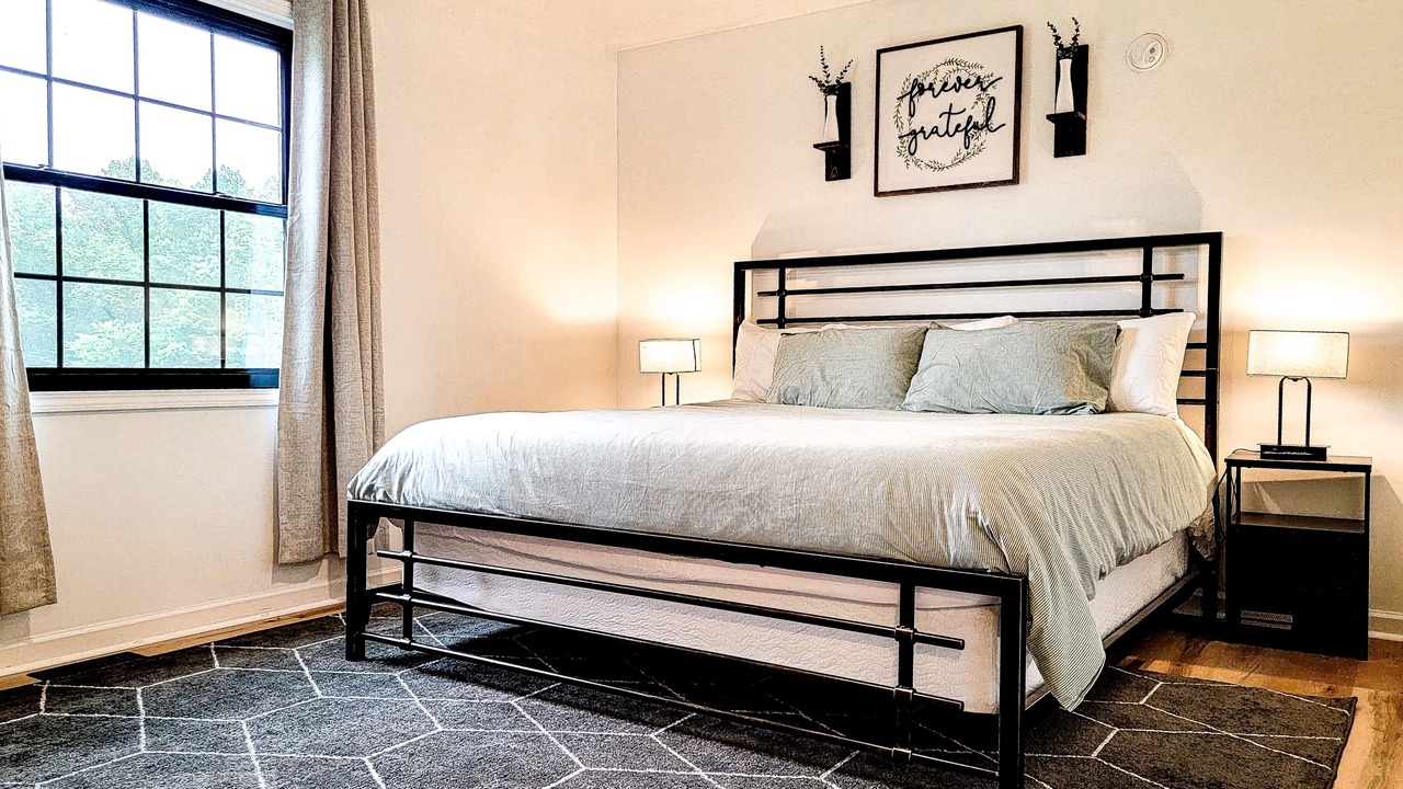 Photo of Bedroom in Rogers