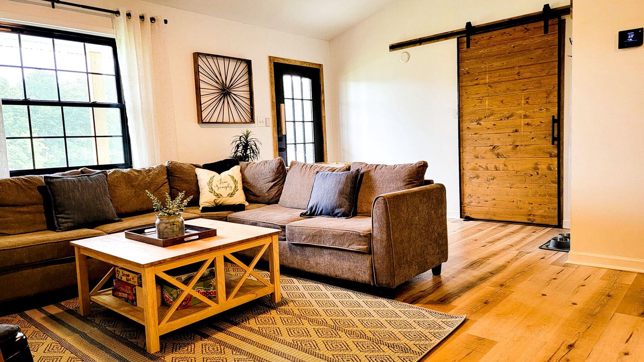Photo of Livingroom in Rogers