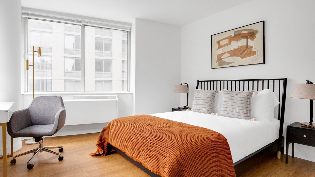 Photo of Bedroom in Lincoln Square