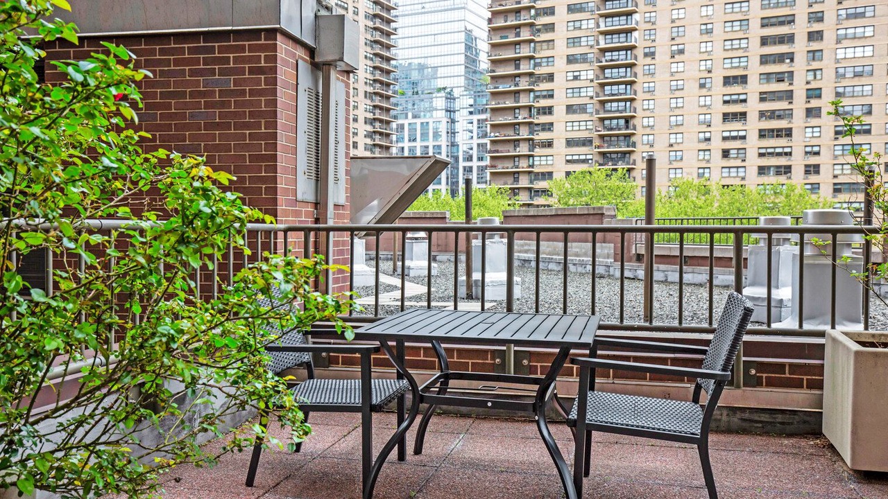 Photo of Outdoor in Lincoln Square
