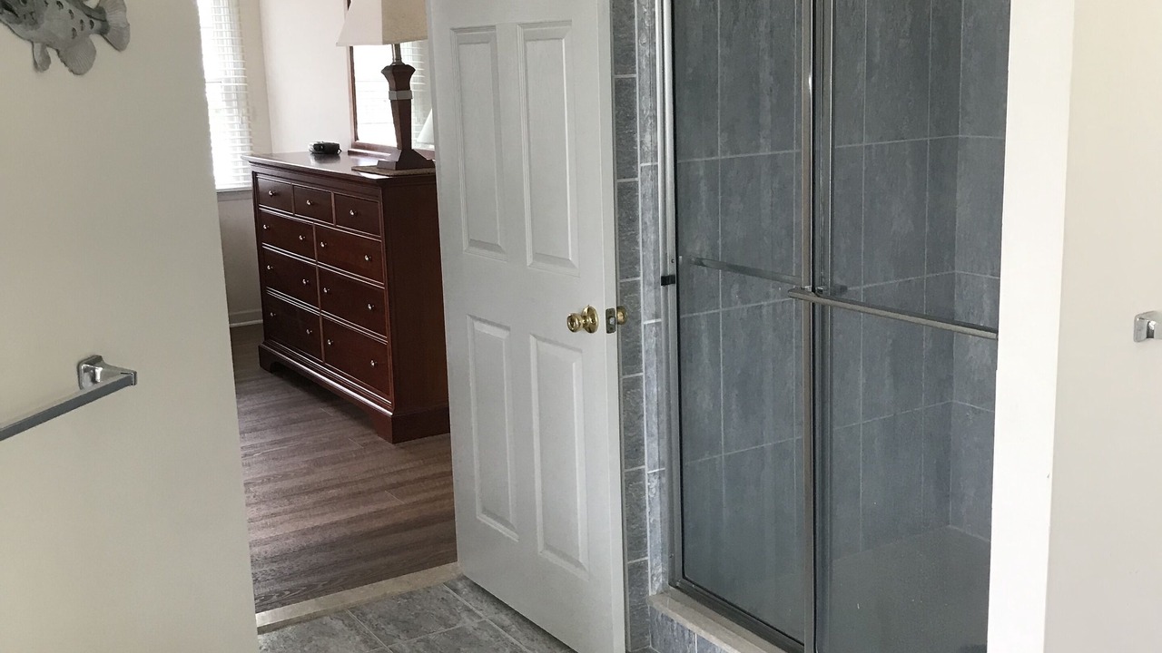 Photo of Bathroom in Avalon