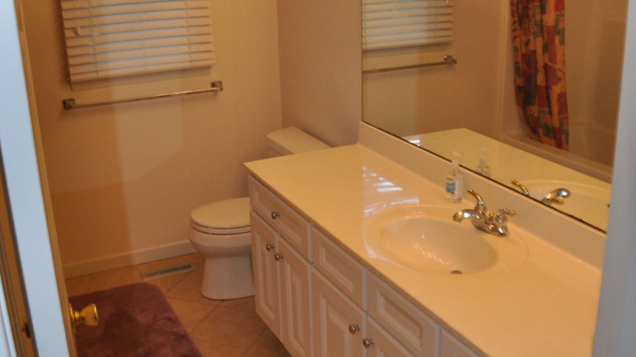 Photo of Bathroom in Avalon
