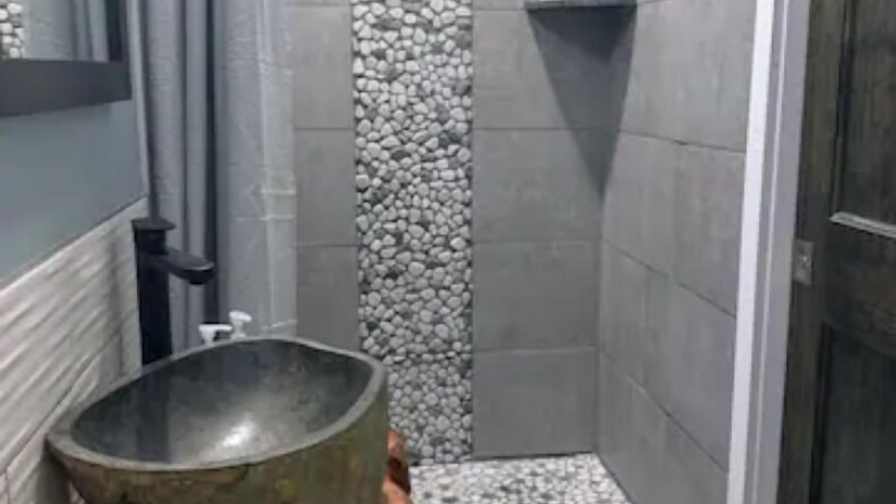Photo of Bathroom in Wallkill