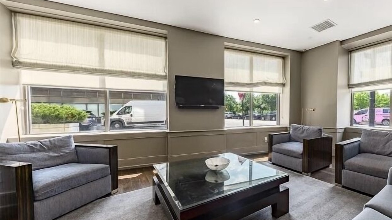 Photo of Bedroom in Lincoln Square