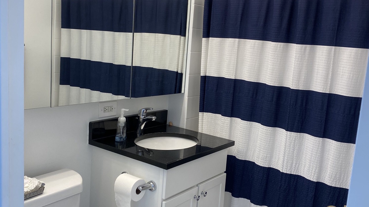 Photo of Bathroom in Lincoln Square