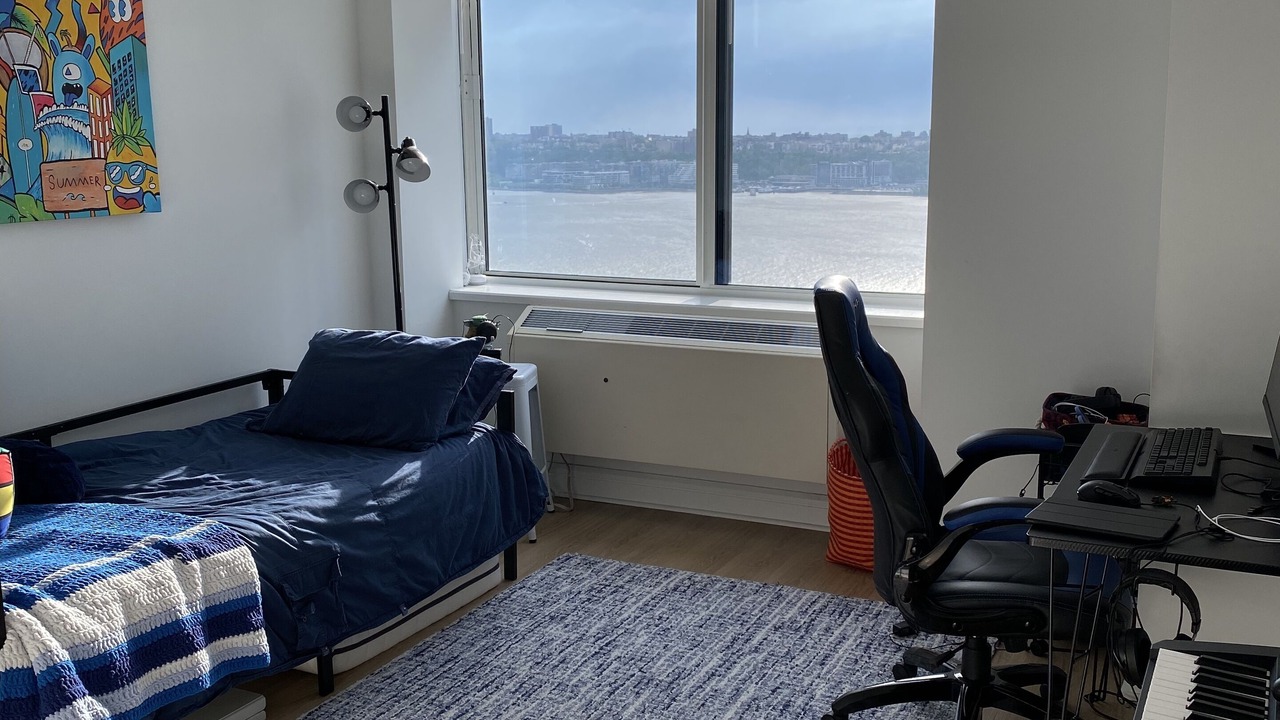 Photo of Bedroom in Lincoln Square