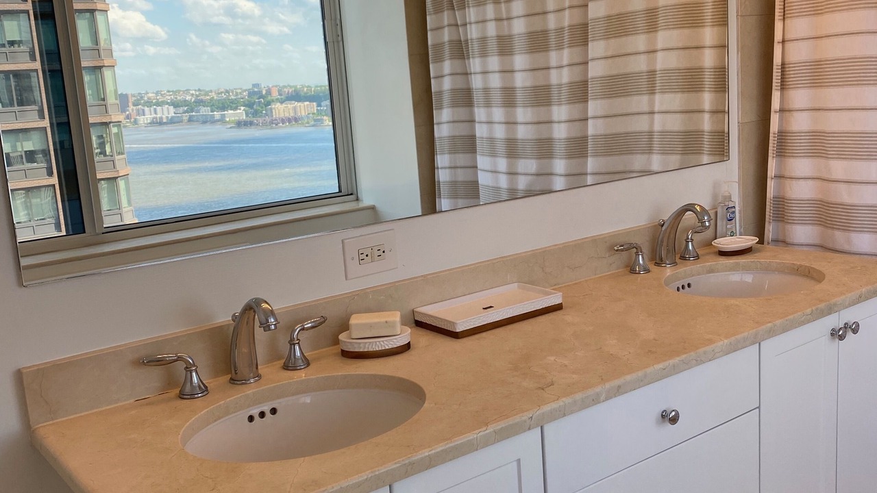 Photo of Bathroom in Lincoln Square