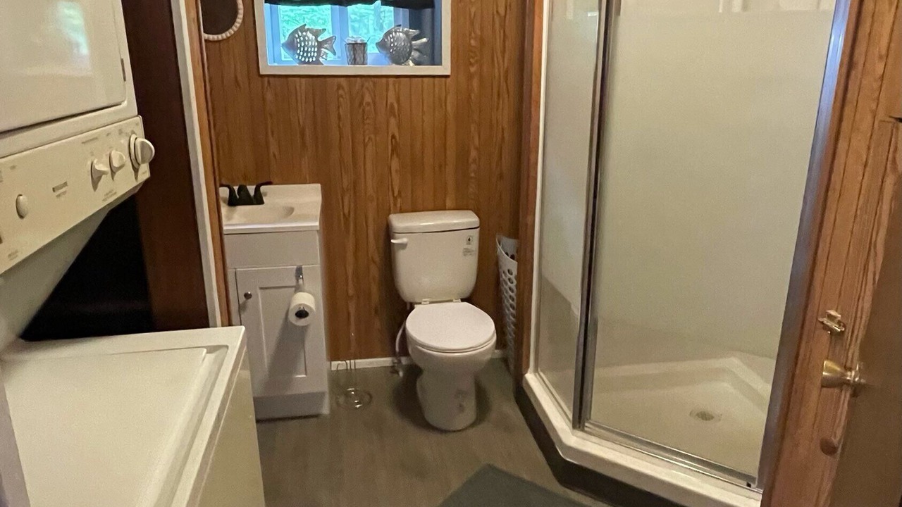 Photo of Bathroom in Glouster