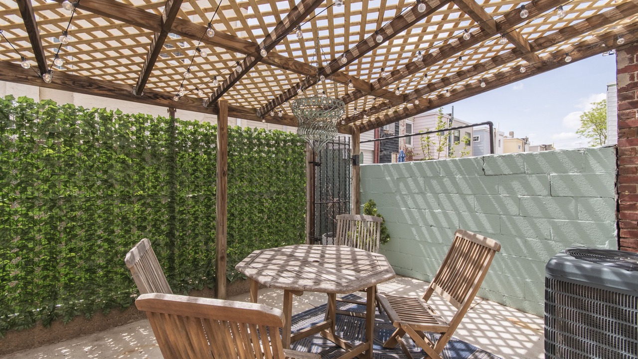 Photo of Outdoor in Olde Richmond