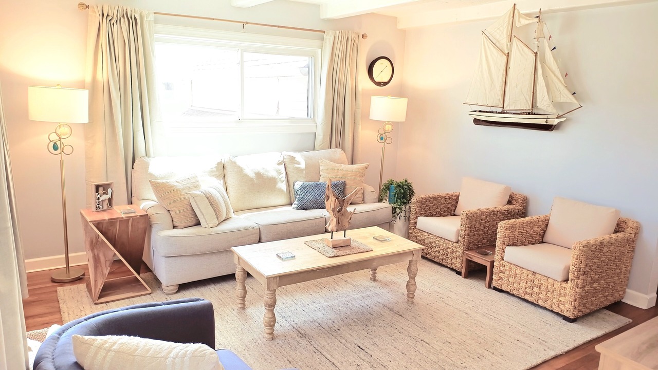 Photo of Livingroom in Fairport Harbor