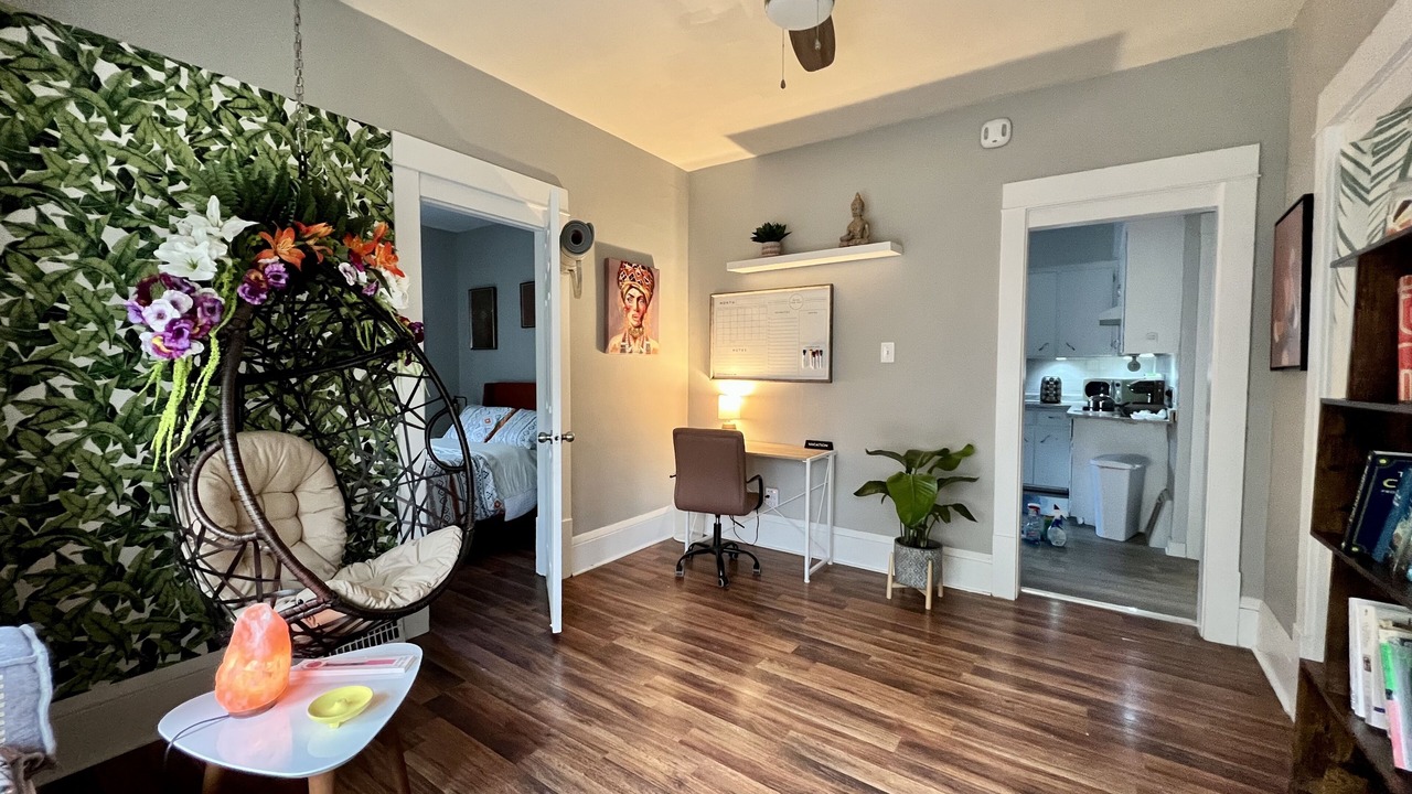 Photo of Bedroom in West Akron