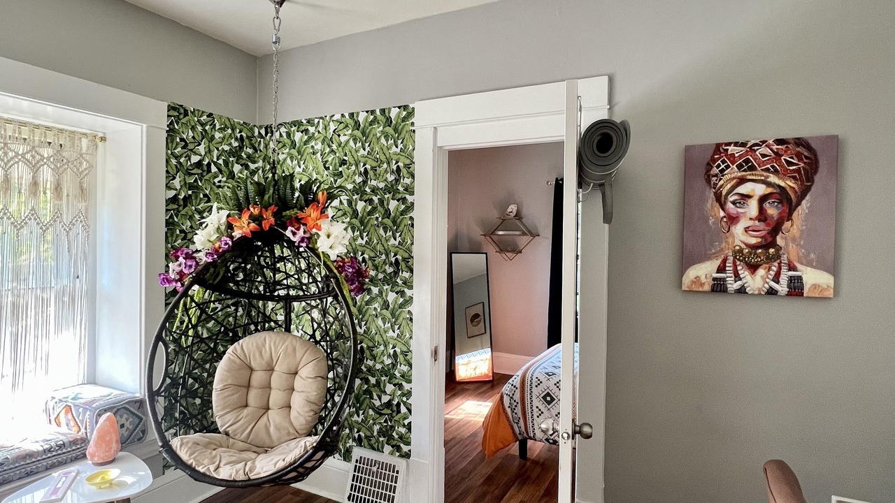 Photo of Bedroom in West Akron
