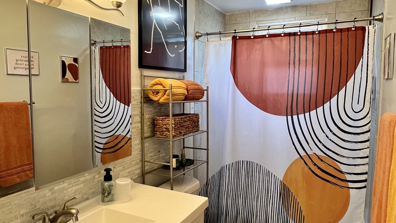Photo of Bathroom in West Akron