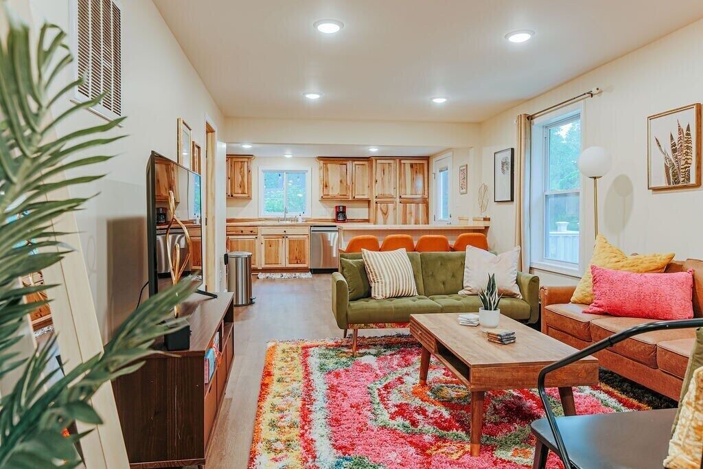 Photo of Livingroom in Nellysford
