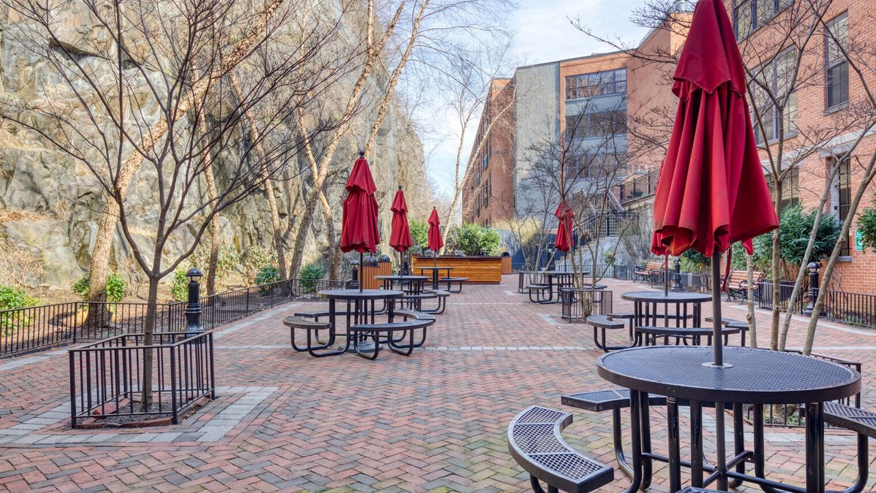 Photo of Outdoor in The Heights
