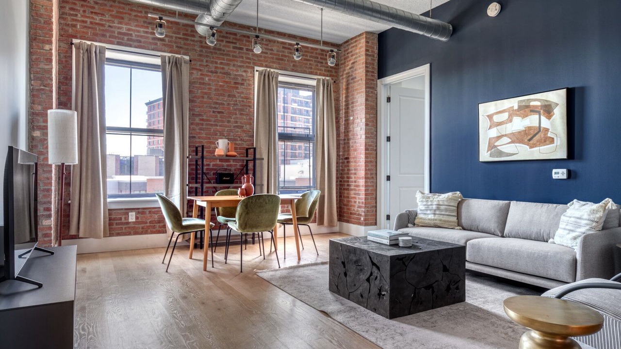 Photo of Livingroom in The Heights
