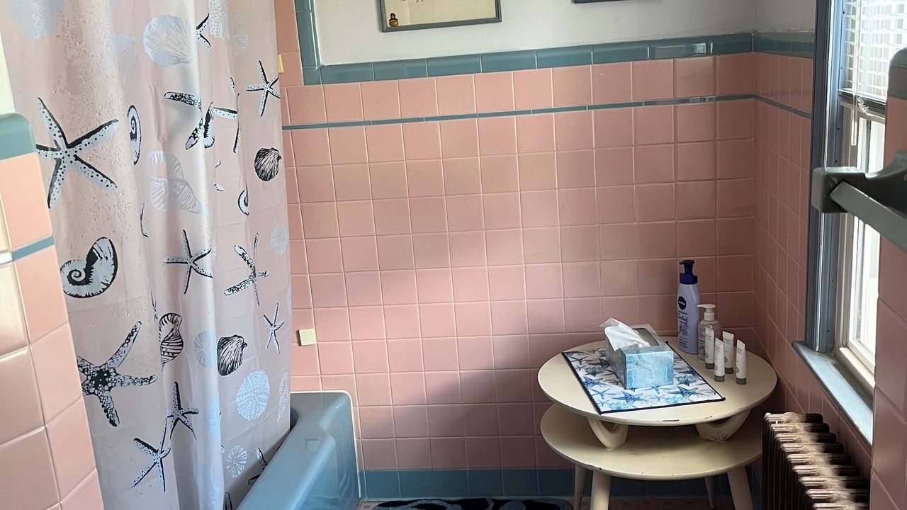 Photo of Bathroom in Long Branch
