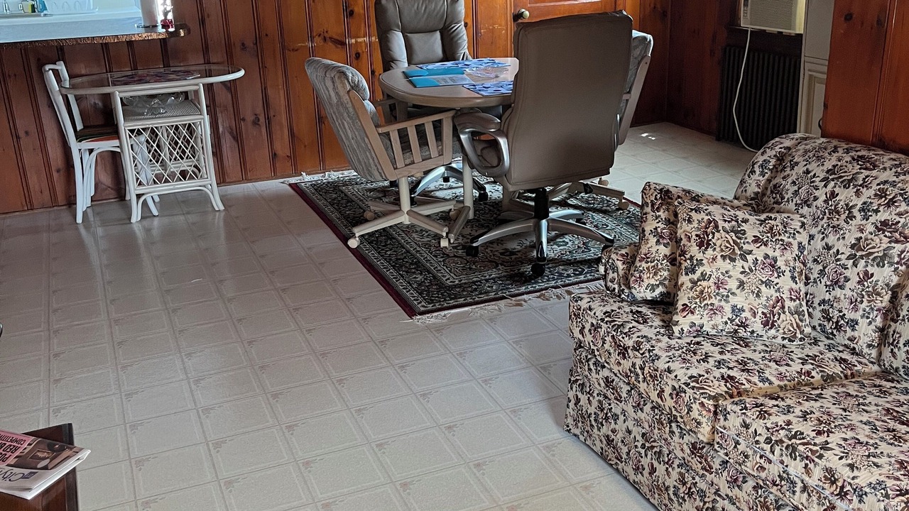 Photo of Livingroom in Long Branch
