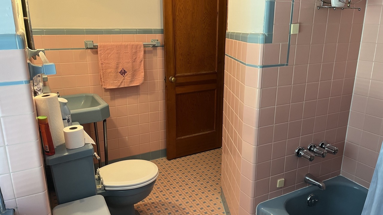 Photo of Bathroom in Long Branch