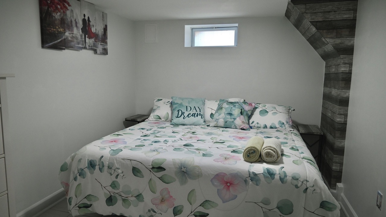 Photo of Bedroom in Glen Burnie