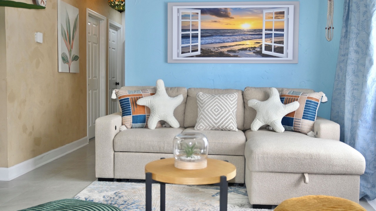 Photo of Livingroom in Glen Burnie