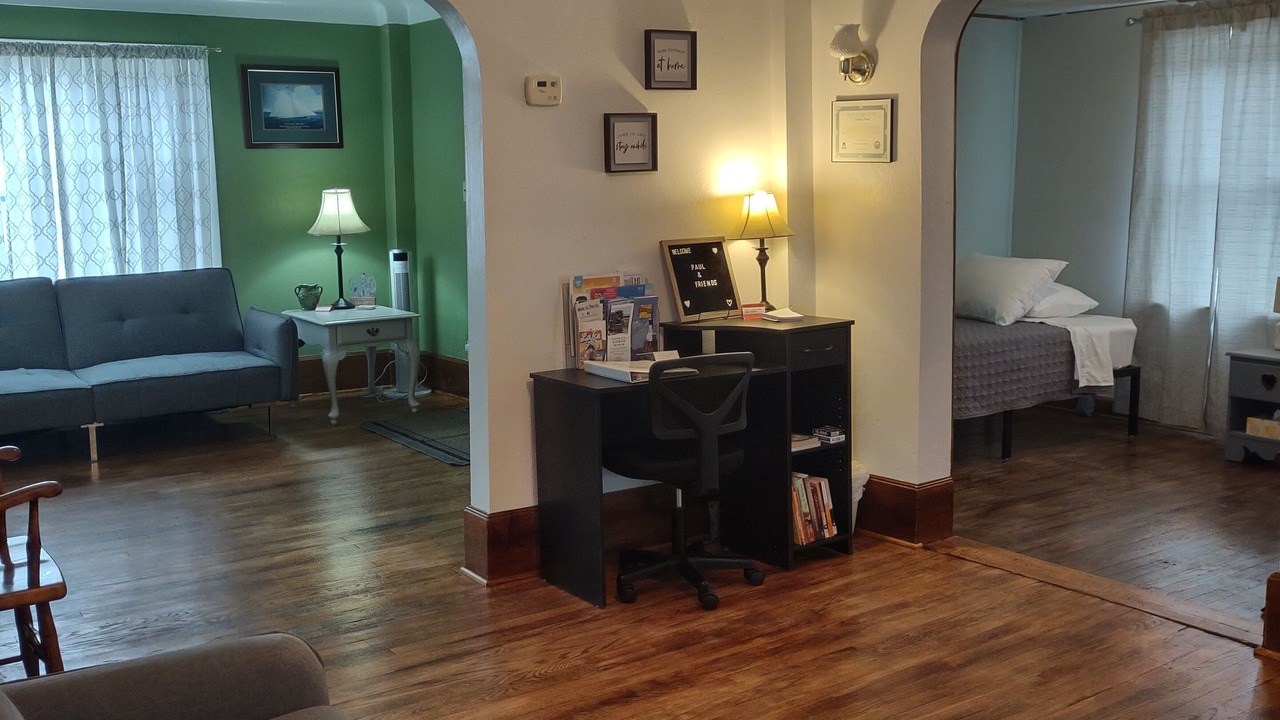 Photo of Bedroom in Conneaut