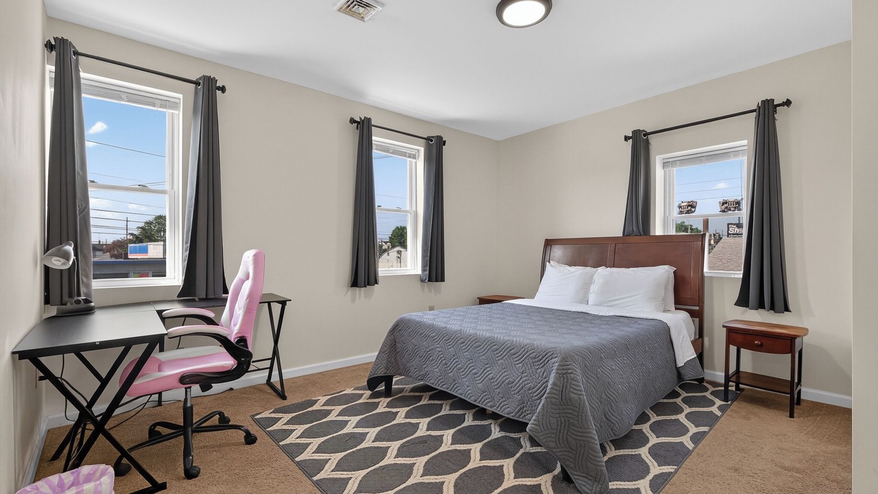 Photo of Bedroom in Middletown