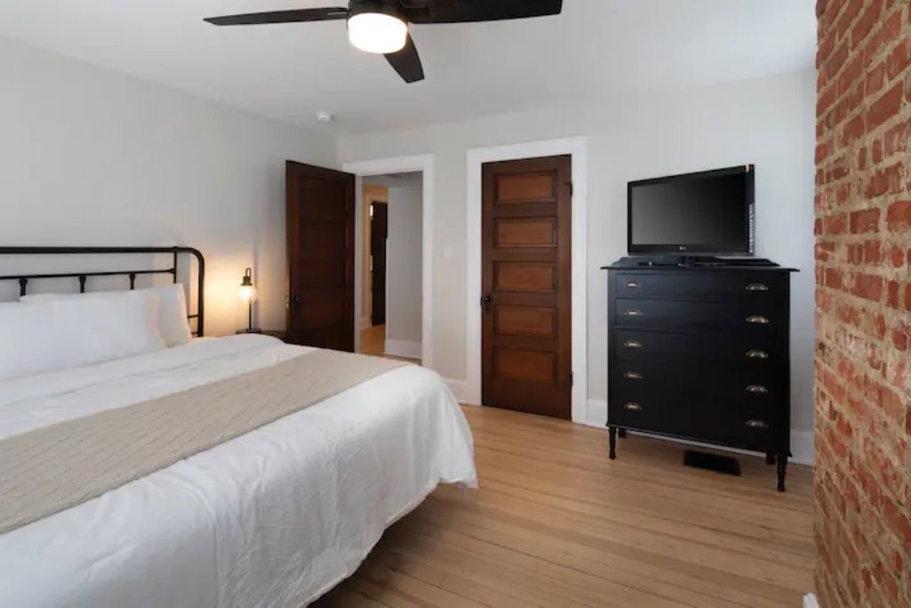 Photo of Bedroom in Hamilton
