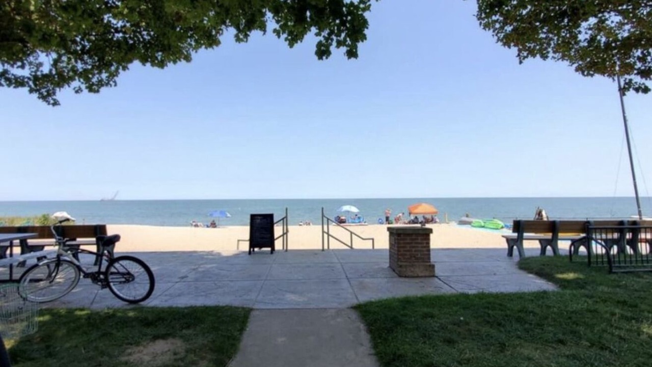 Photo of Others in Huron