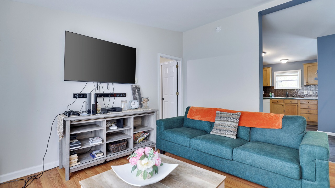 Photo of Livingroom in Tobyhanna