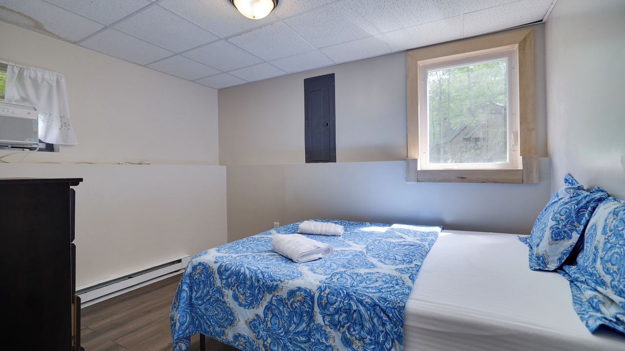 Photo of Bedroom in Tobyhanna